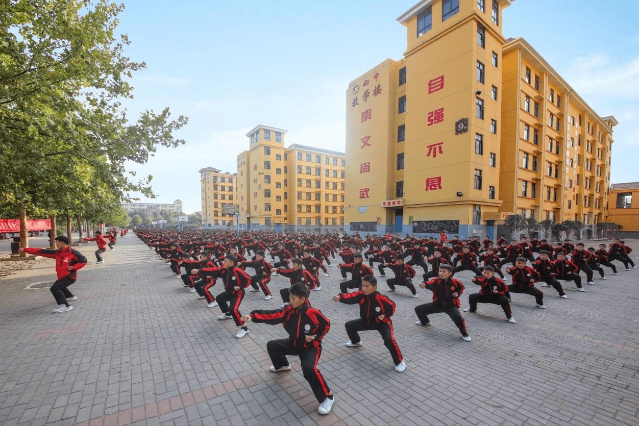 少林武校告诉你学武术的最佳年龄_学武术会影响身高吗-嵩山少林寺武术学校【官网】