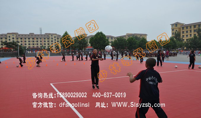 少林延鲁武术学校少林国际足球学校学员足球训练图