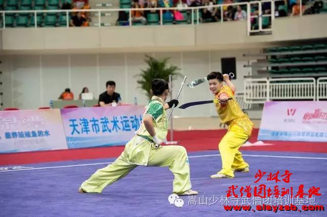 少林武术学校学员陈艺丹参加武术比赛 少林武术学校学员陈艺丹参加武术比赛