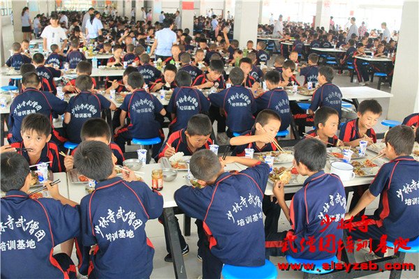 少林武术学校学生都吃什么 少林武术学校学生都吃什么